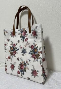 リバティ　a4 トートバッグのサムネイル