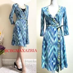 BCBGMAXAZRIA ワンピース　サイズ0 美品！BCBGMAXAZRIA 七分袖 ラップワンピース XS〜S 総柄 青緑 - メルカリ
