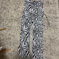 SHEIN ゼブラ柄 レースアップ パンツ Mサイズのサムネイル