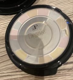 エレガンス ラプードル フェイスパウダー IV レフィルのサムネイル
