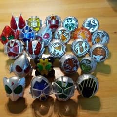 仮面ライダー指輪24コのサムネイル