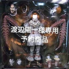 ペニーワイズ フィギュアとレッドクイーンマザー m97082130138_1.jpg?1765794544