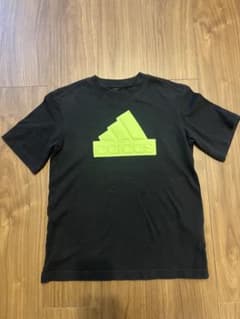 adidas キッズ Tシャツ 140cm