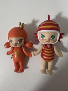 初代Molly POPMART レア‼️2体セット 初代Molly POPMART レア‼️2体セット - メルカリ
