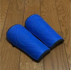サッカー用レガースのサムネイル