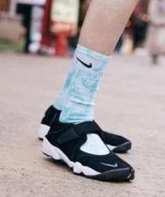 ナイキ NIKE エアリフト スニーカーのサムネイル