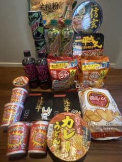 食品 飲料 カップ麺 お菓子 まとめ売り セット SALE中!! - メルカリ
