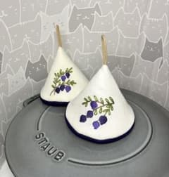 handmade三角ミトン ブルーベリーのサムネイル