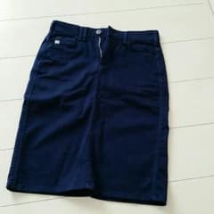 ゆうこ様専用 紺色のスカートのサムネイル