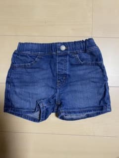 金土日SALE！ユニクロ デニムショートパンツ、110㎝のサムネイル