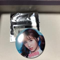TWICE 缶バッジ MOMOのサムネイル