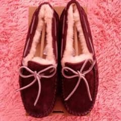 新品未使用＊UGG正規品24cmモカシン＊値下げのサムネイル