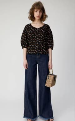 MOUSSY TINY FLOWER ブラウス 柄BLK5のサムネイル