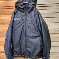 アスレタ ナイロンジャケット 中綿 防寒 フーディ コート ブラック 黒 O アスレタ ナイロンジャケット 中綿 防寒 フーディ コート ブラック 黒