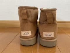 UGG アグ ムートンブーツのサムネイル