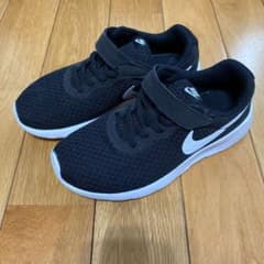 美品⭐︎NIKE ナイキ スニーカーのサムネイル