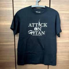 【早い者勝ち！最終値下げ！】UT 進撃の巨人Tシャツ Mサイズ 黒のサムネイル