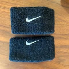 NIKE ナイキ リストバンドのサムネイル