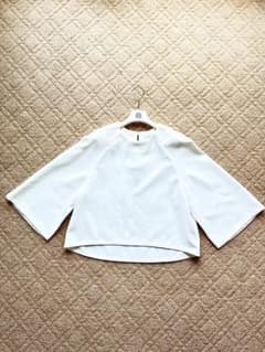 美品♪ アドーアADORE 白 7分袖ブラウス - メルカリ