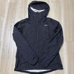 グ*ン様 Patagonia 黒 レインジャケットのサムネイル
