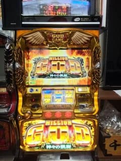 ミリオンゴット 神々の凱旋 実機のサムネイル