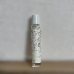 キャンメイク メイクミーハッピーオードトワレFRESH 8mL ロールオン 桜のサムネイル