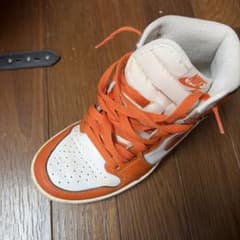 NIKE AIR JORDAN 1 ナイキ エア ジョーダン 1のサムネイル