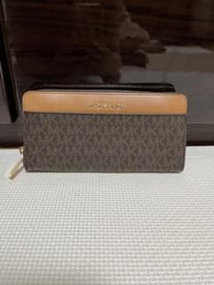 マイケルコース長財布のサムネイル