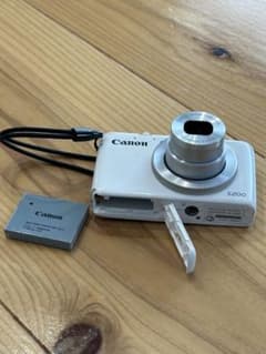 Canon S200 ホワイト コンパクトデジタルカメラ 本体 他 - メルカリ
