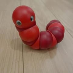 インテリア＊赤色いもむしちゃん＊遊具のサムネイル