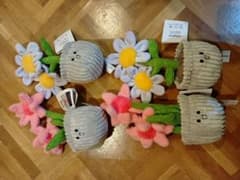 花デザインのぬいぐるみ4個セットのサムネイル