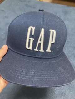 GAPの帽子のサムネイル