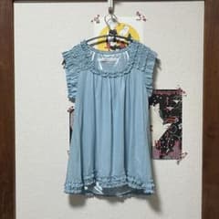 Ray BEAMS レイビームス 水色 フリル ノースリーブブラウスのサムネイル
