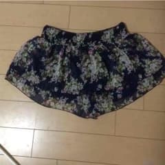 花柄フリルミニスカートのサムネイル