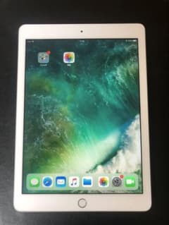 iPad 32Gバイト　第5世代のサムネイル