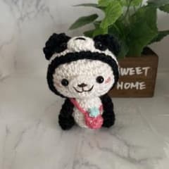 ハンドメイド♡あみぐるみ　パンダくまちゃんのサムネイル