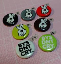 MADBUNNY 缶バッジ とりまとめ７個のサムネイル