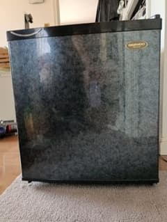 DAEWOO 大宇電子 電気冷蔵庫 DRF-45AD 45L 説明書付き 黒系 - メルカリ