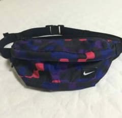 ナイキ　NIKE ウエスト　ポーチのサムネイル