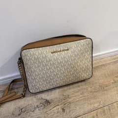MICHAEL KORS ショルダーバッグのサムネイル
