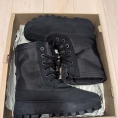 yeezy 950 pirate black US7.5のサムネイル