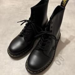 Dr.Martens ドクターマーチン AW006 8ホールブーツ【美品】のサムネイル