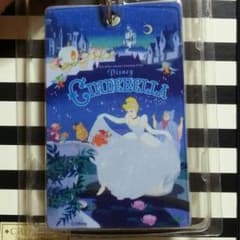 1000円→800円に値下げしました☆シンデレラのICカードケース♡のサムネイル