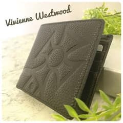 Vivienne Westwood】 二つ折り財布 - メルカリ