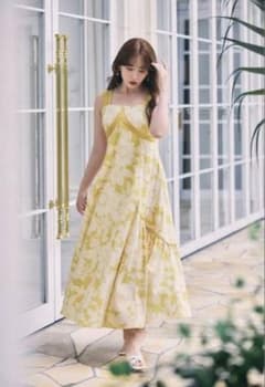 Mallorca Back Ribbon FloralDress - メルカリ