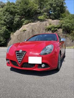 アルファロメオ ジュリエッタ 赤／9.3万km／車検R10年3月／ブラウンレザー アルファロメオ ジュリエッタ 赤／9.3万km／車検R10年3月／ブラウン