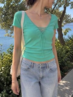 【新品】Brandy Melville レースアップ Tシャツ ミントグリーンのサムネイル