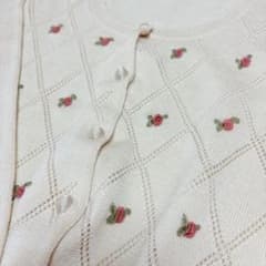 小さな薔薇のカーディガン♡のサムネイル