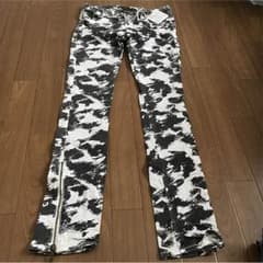 ペイント柄 モノトーン パンツのサムネイル