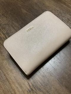 FURLA  フルラ　財布のサムネイル